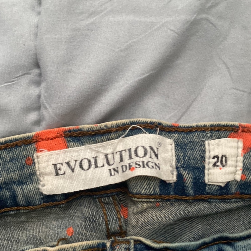 Evolution Jeans - Picture 4 of 4